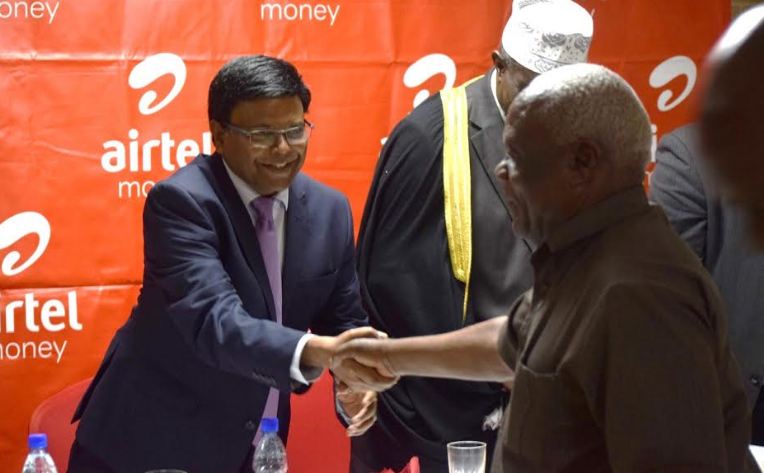 Airtel Uganda Managing Director Mr. V.G Somasekhar greets Hon. Abdul Nadduli at the Airtel Ramadan Iftar dinner.