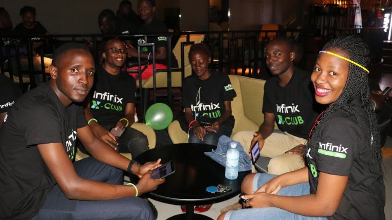 Infinix fans party