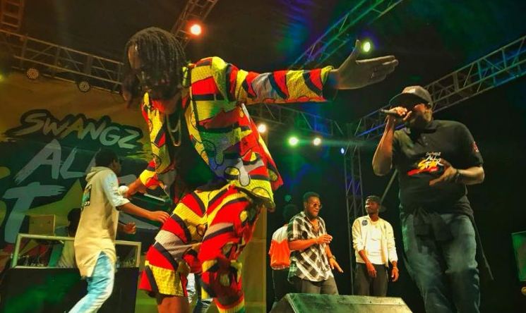 Vamposs entertains revelers in Mbale. 